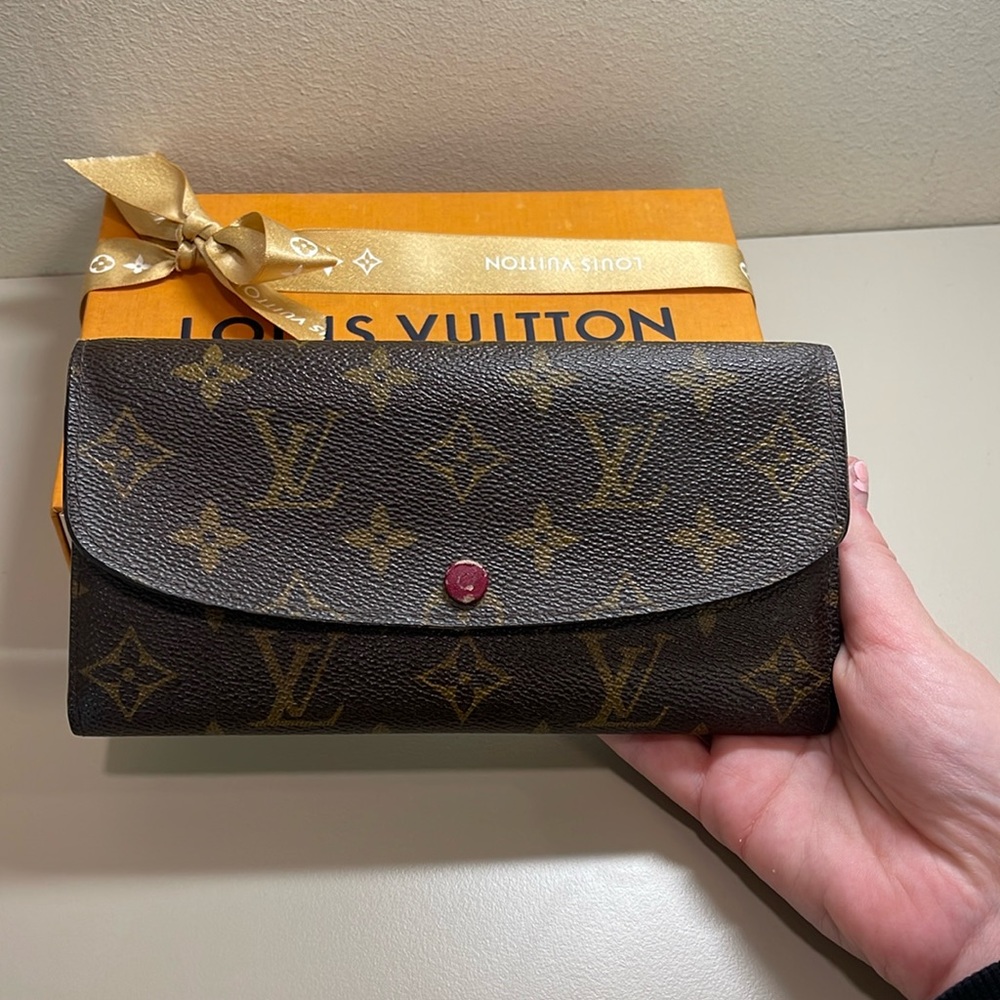 Louis Vuitton Emilie Wallet
